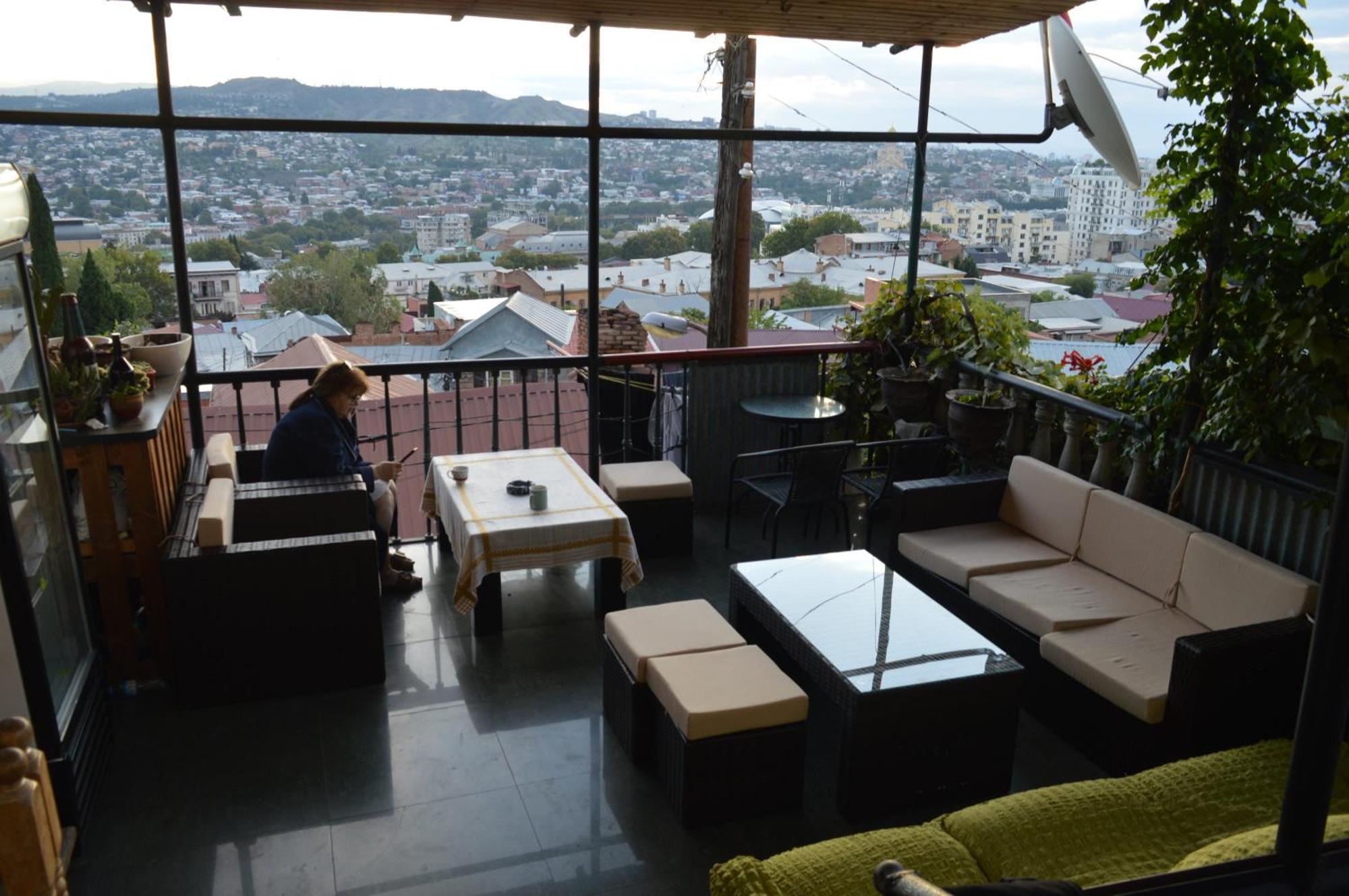 Terrace Mtatsminda Apartment Tbilisi ภายนอก รูปภาพ