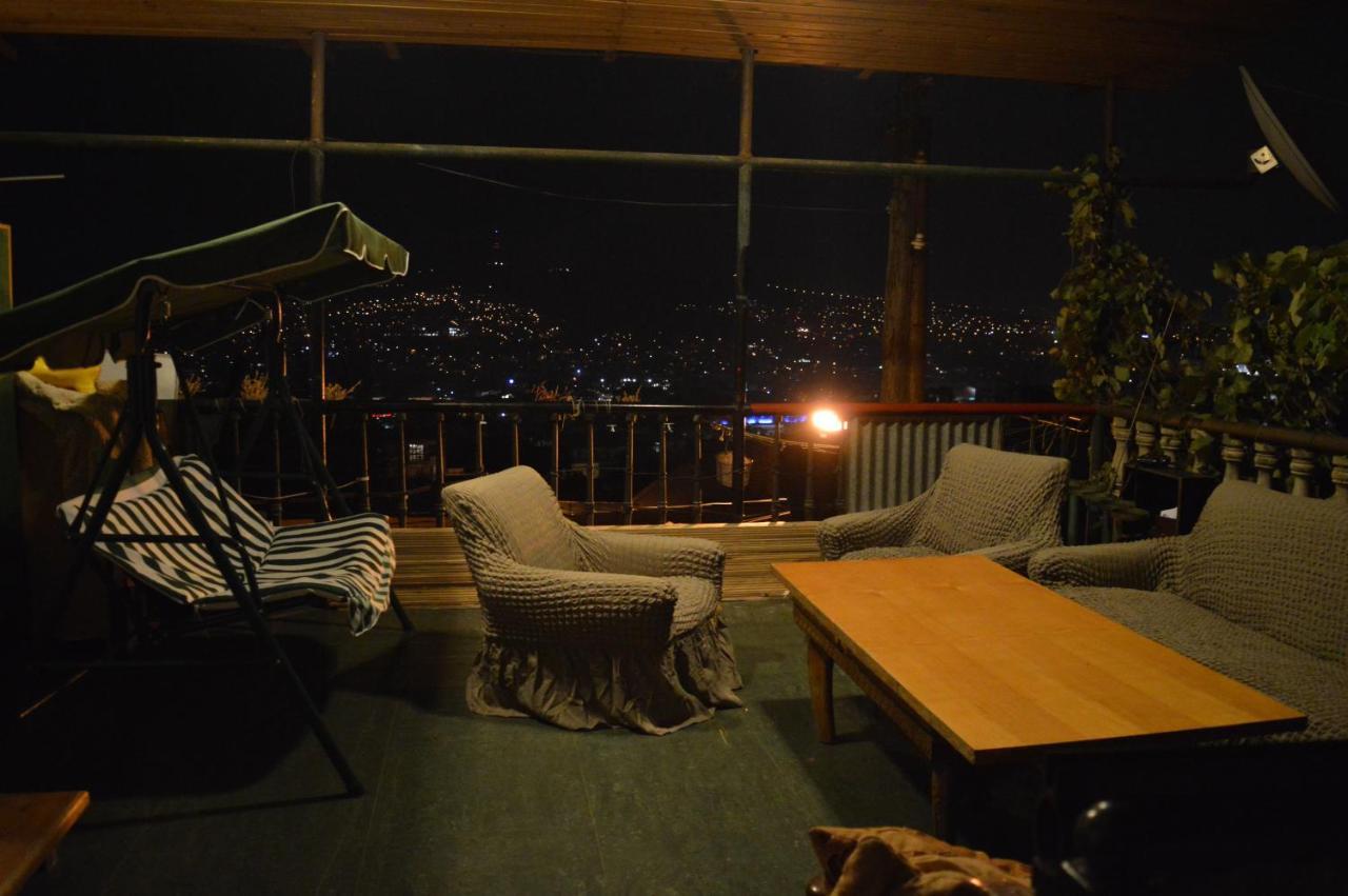 Terrace Mtatsminda Apartment Tbilisi ภายนอก รูปภาพ